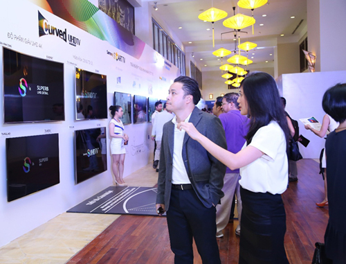 Đạo diễn Victor Vũ, Khám phá sắc màu Việt Nam trong 64 giây, Samsung SUHD