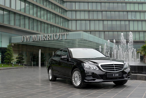 JW Marriott Hà Nội, Mercedes-Benz E Class, Khách sạn JW Marriott