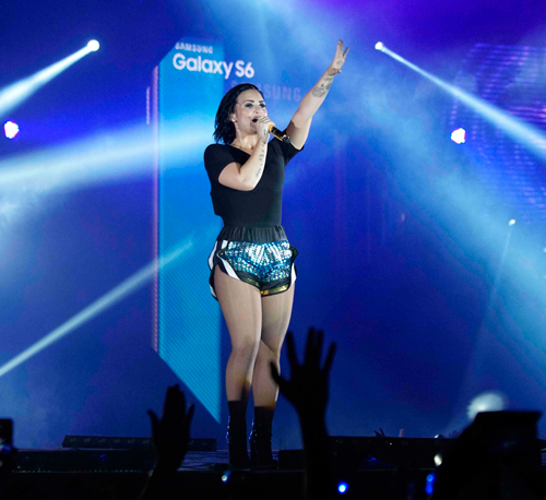 Demi Lovato, Demi Lovato tại Việt Nam, Tin sao việt, Tin sao viet