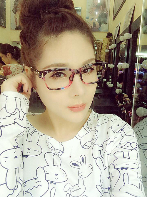 Tina Lê, Tina Lê Make-up, Mỹ phẩm Tina Lê