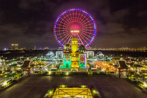 Con đường đèn lồng dài nhất Việt Nam, Asia Park , Công viên Asia Park, Du lịch Đà Nẵng