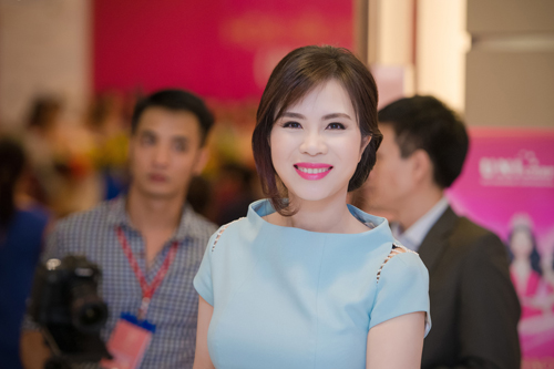Doanh nhân Lưu Nga, Hoa hậu hoàn vũ 2015, Tin ngôi sao, Sao việt