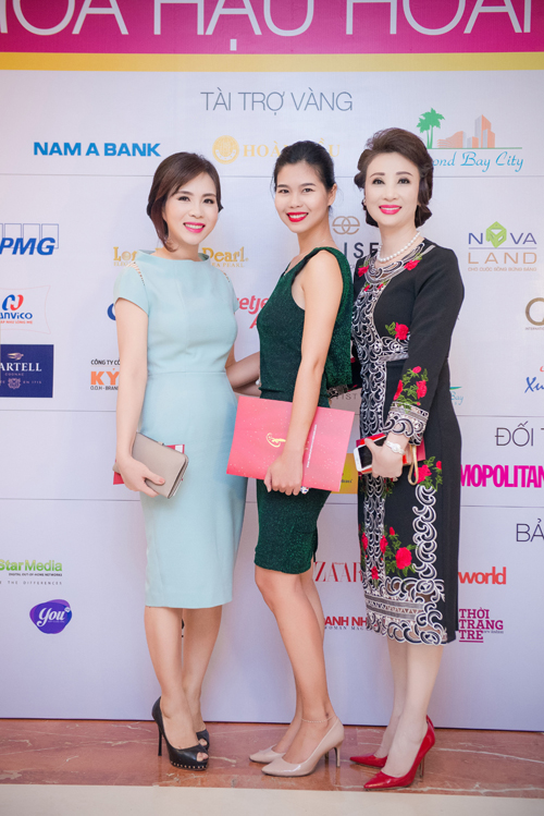 Doanh nhân Lưu Nga, Hoa hậu hoàn vũ 2015, Tin ngôi sao, Sao việt