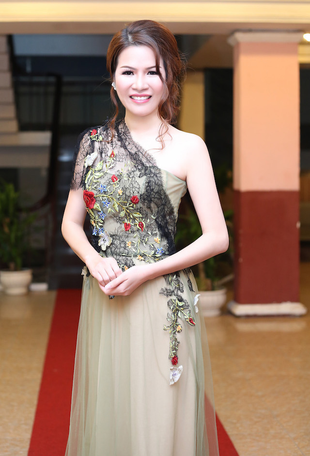 Bùi Thị Hà, Hoa hậu Bùi Thị Hà, Hoa hậu quý bà 2014, Sao việt