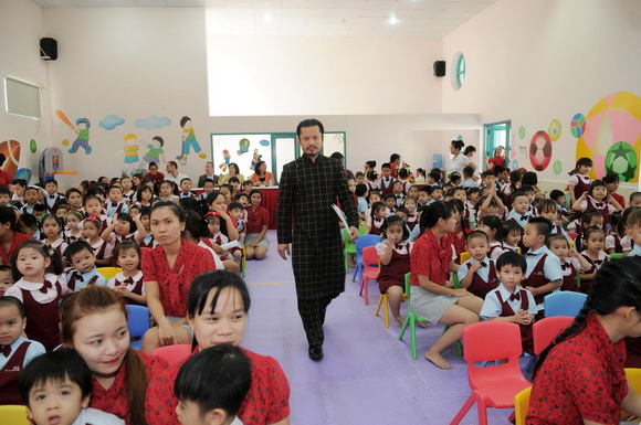 Hùng Cửu Long, Sao Việt, Con gái Hùng Cửu Long, Lê Thánh Thiện