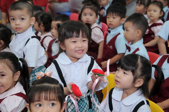 Hùng Cửu Long, Sao Việt, Con gái Hùng Cửu Long, Lê Thánh Thiện