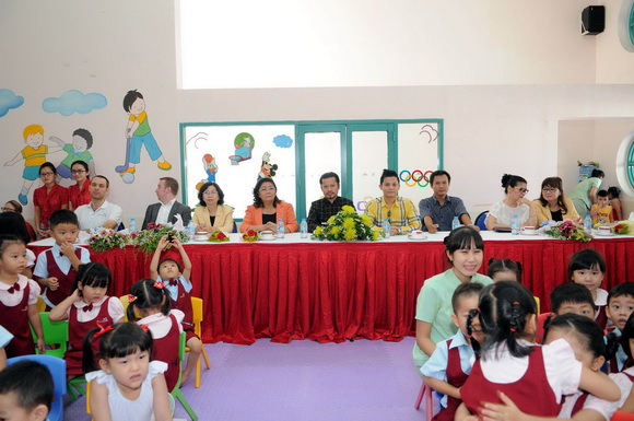 Hùng Cửu Long, Sao Việt, Con gái Hùng Cửu Long, Lê Thánh Thiện