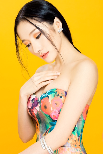 Sara Nguyễn, NTK Sara Nguyễn, Sao Việt