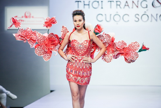 Phạm Ngọc Quý, Thời trang & Cuộc sống, Top 10 Hoa hậu Hoàn vũ Việt Nam 2015, Sao Việt