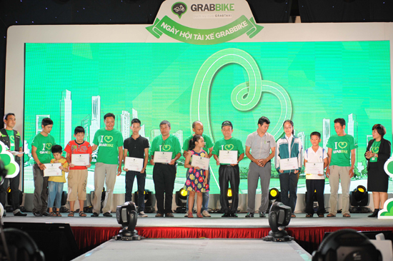 Quyền Linh, GrabBike, GrabBike ở Việt Nam, Sao Việt