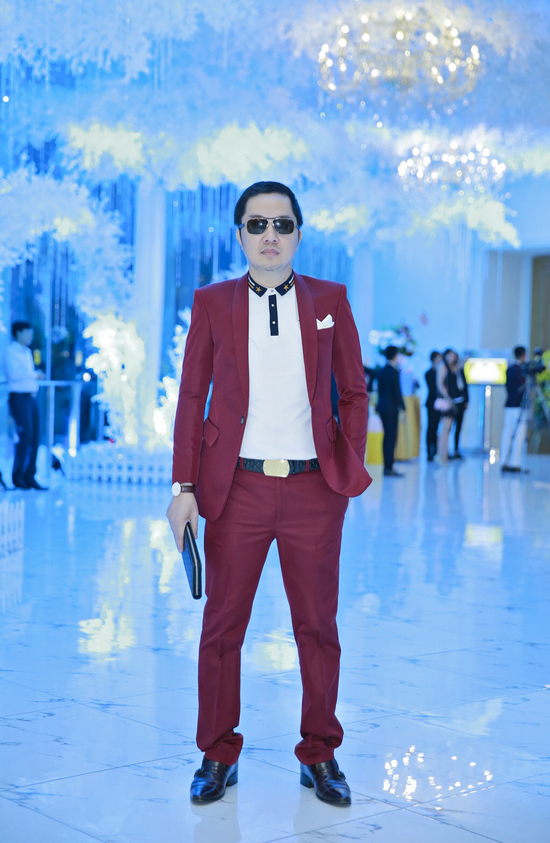 Bầu Hòa, Sao Việt, NTK Minh Hùng