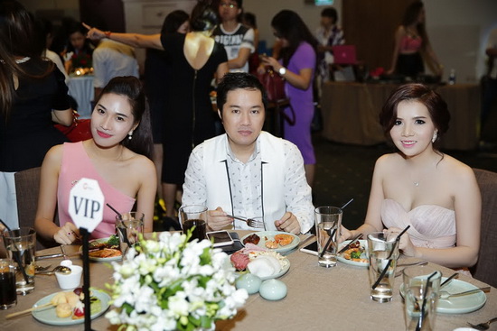 Bầu Hoà, Sao Việt, SIL Management Group