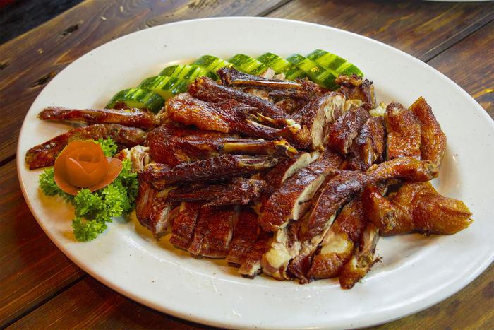 Nhà hàng Ao Ta, Vịt quay, Gà quay, Củ quả muối