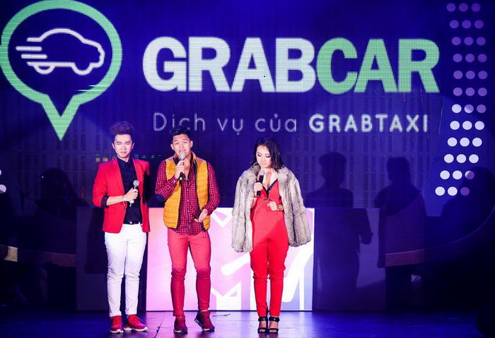 Grabcar, Hồ Bán Nguyệt, Mùa lễ hội