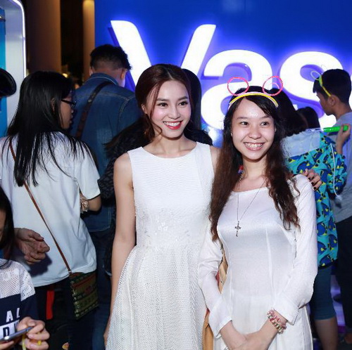 Countdown Party 2016 , Sơn Tùng M-TP, body painting ánh sáng