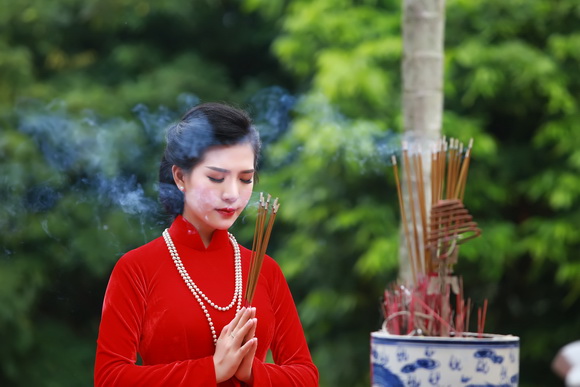 Người đẹp nhã uyên,mc nhã uyên,nhã uyên rẻ hướng làm mc