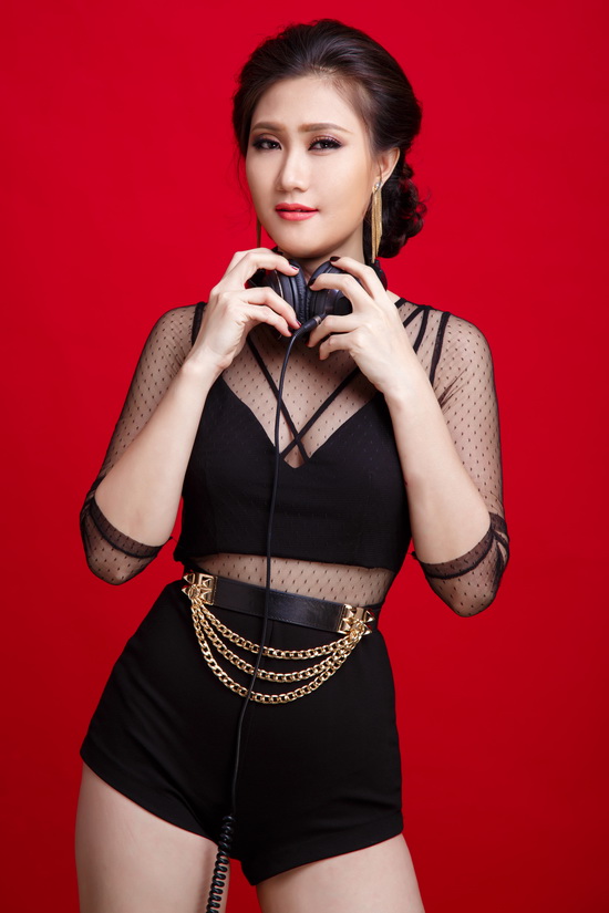 Jolly B, DJ Jolly B, Sao Việt