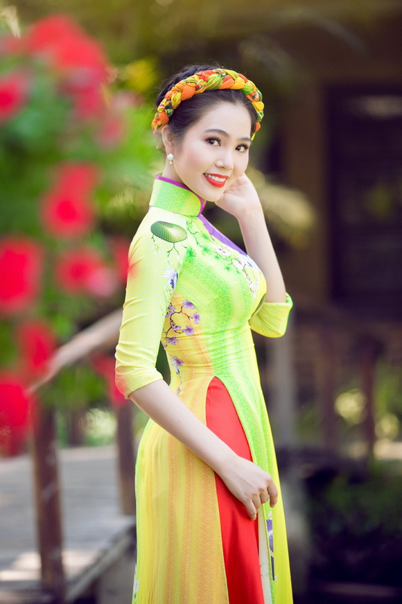 Dương Kim Ánh, Dương Kim Ánh áo dài, Sao Việt