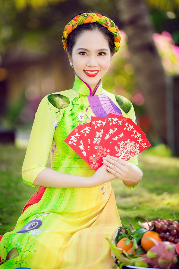 Dương Kim Ánh, Dương Kim Ánh áo dài, Sao Việt