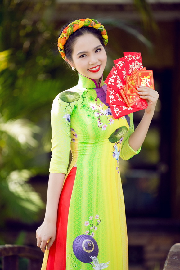 Dương Kim Ánh, Dương Kim Ánh áo dài, Sao Việt