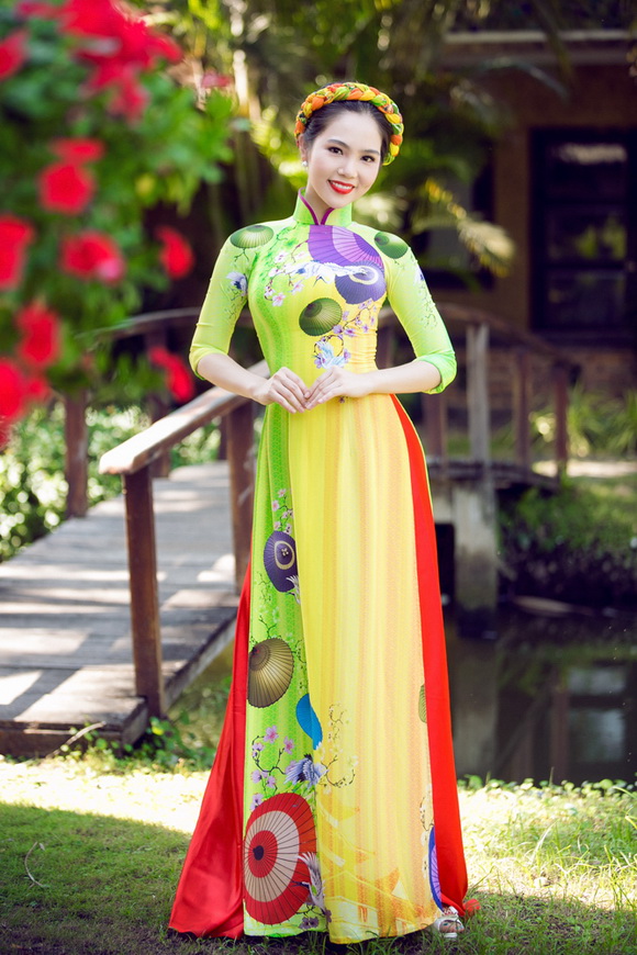 Dương Kim Ánh, Dương Kim Ánh áo dài, Sao Việt