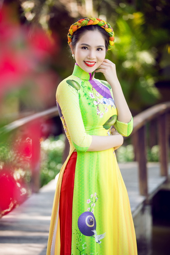 Dương Kim Ánh, Dương Kim Ánh áo dài, Sao Việt