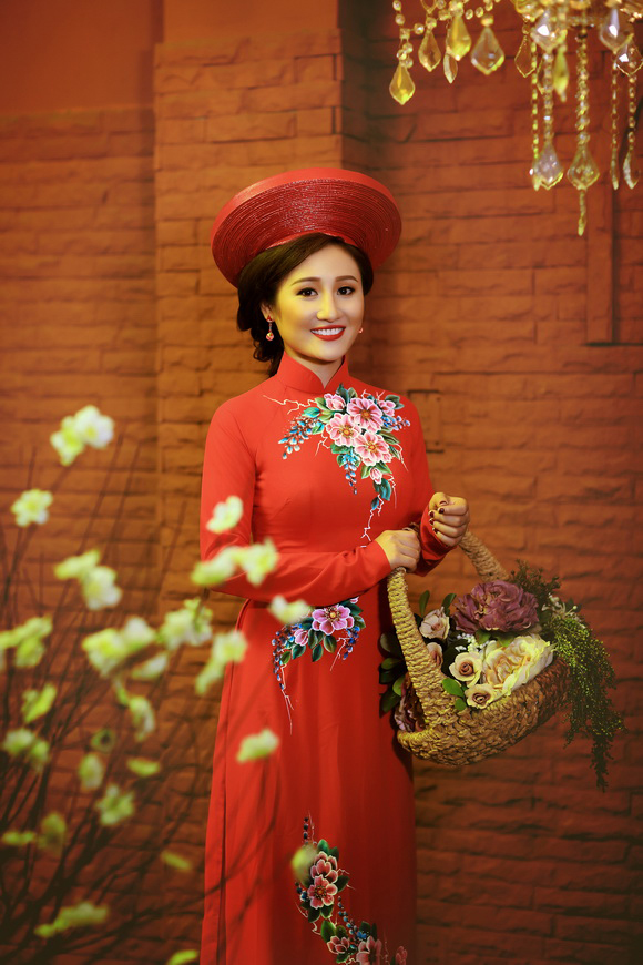 Viên Hoàng Thu, Hoa hậu thân thiện Viên Hoàng Thu, Sao Việt