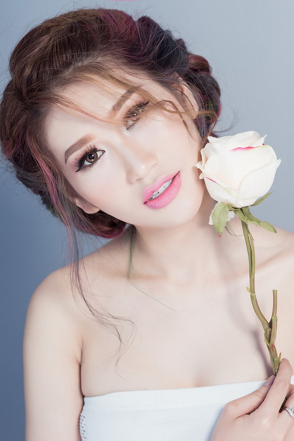 Quỳnh Thi, Người mẫu Quỳnh Thi, Sao Việt