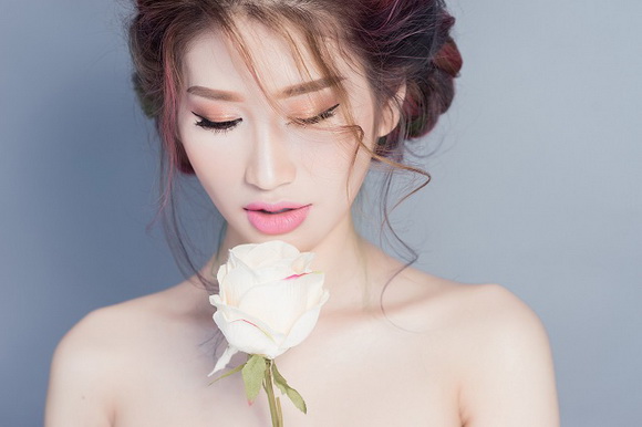 Quỳnh Thi, Người mẫu Quỳnh Thi, Sao Việt