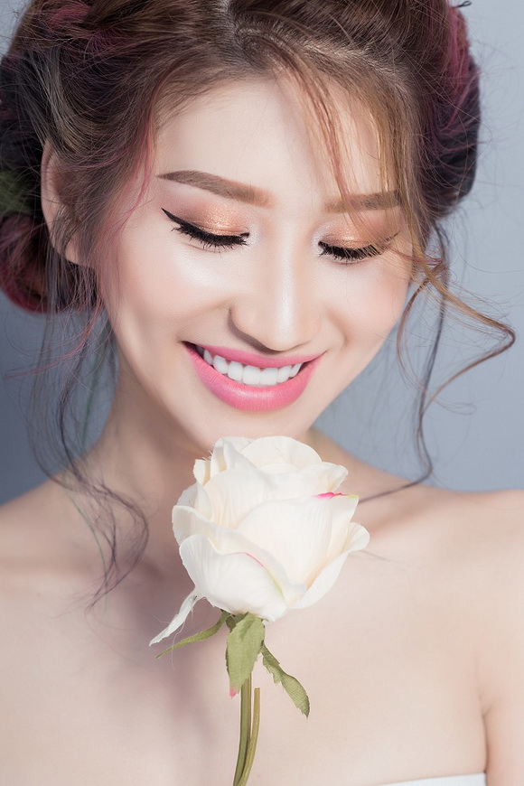 Quỳnh Thi, Người mẫu Quỳnh Thi, Sao Việt