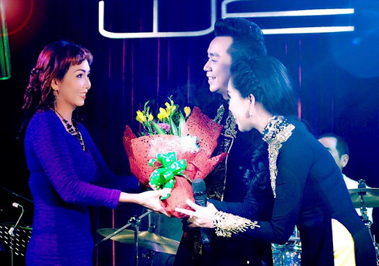 Lưu Thiên Ân, Hồng Phượng, Sao việt