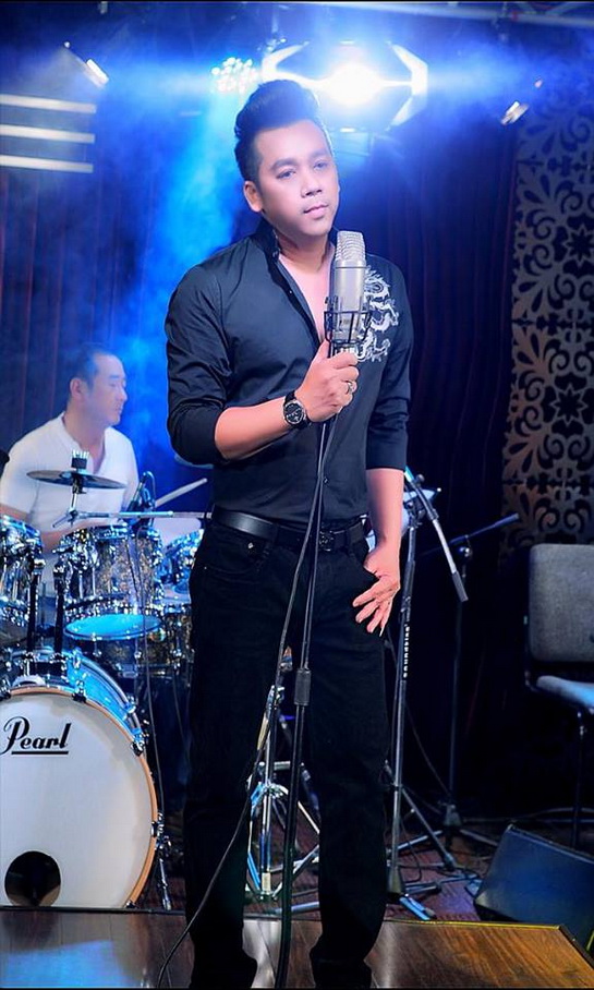 Lưu Thiên Ân, Hồng Phượng, Sao việt