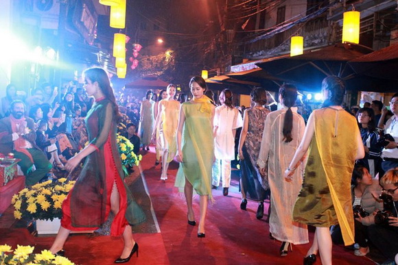Sắc ‘16, Nghệ thuật truyền thống và đương đại, trung tâm Thonart