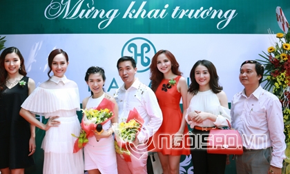 Hoa hậu Diễm Hương diện váy đỏ rực khai trương Hasaki Beauty & Spa