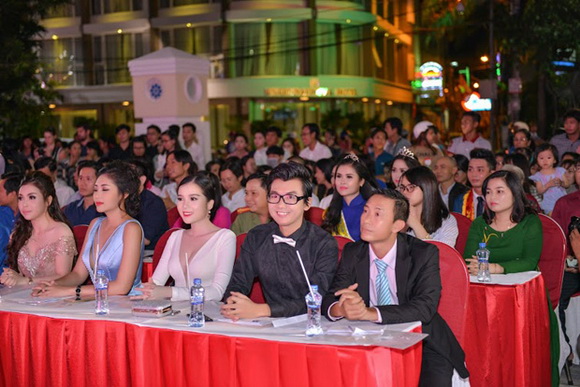 Á vương Ký Quốc Đạt, Ký Quốc Đạt, Sao Việt, Học sinh - sinh viên thanh lịch Cần Thơ