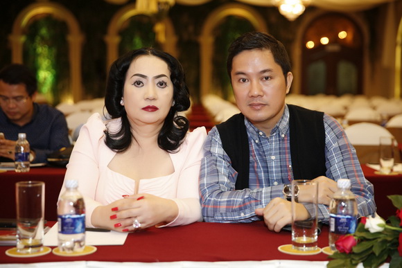 Bầu Hòa, doanh nhân Huỳnh Hoa, Sao Việt, Cao Thùy Linh
