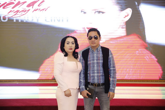 Bầu Hòa, doanh nhân Huỳnh Hoa, Sao Việt, Cao Thùy Linh