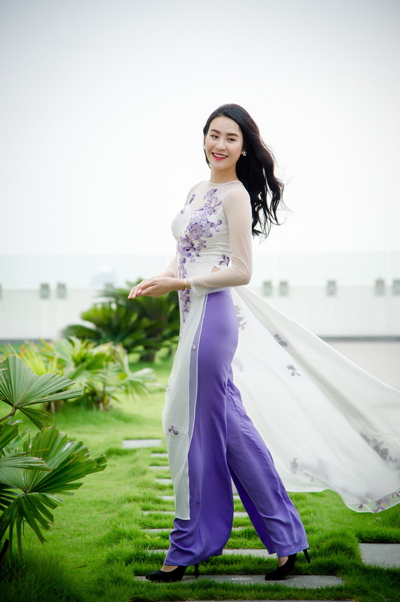 Siêu mẫu phan hà phương,chân dài phan hà phương,siêu mẫu quốc tế phan hà phương