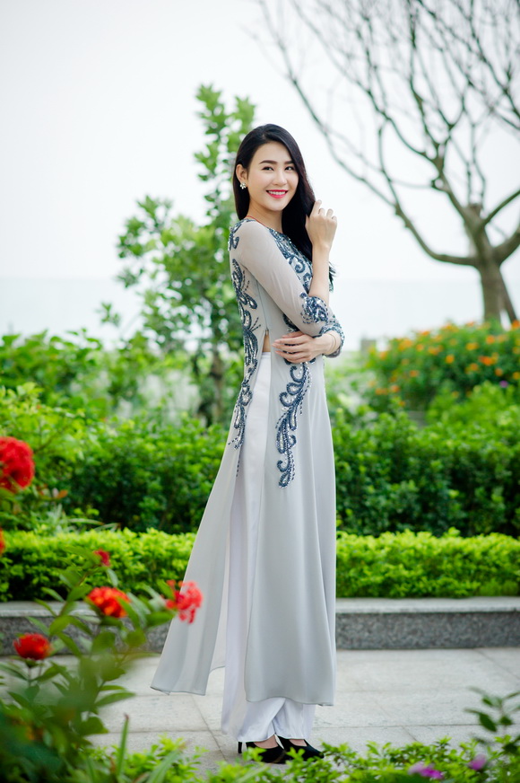 Siêu mẫu phan hà phương,chân dài phan hà phương,siêu mẫu quốc tế phan hà phương