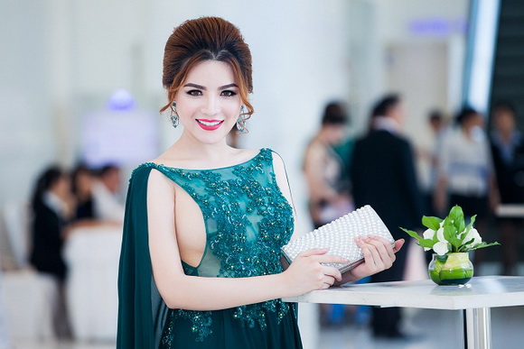Hoa khôi doanh nhân 2015, Hoa khôi Vy Marya, Sao việt, Showbiz Việt