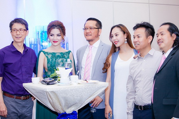 Hoa khôi doanh nhân 2015, Hoa khôi Vy Marya, Sao việt, Showbiz Việt