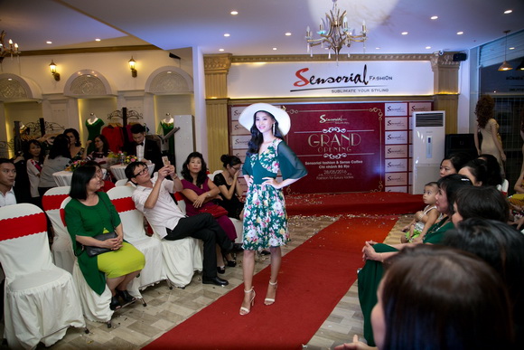 Sensorial Fashion, Thời trang Sensorial, Thời Trang Nữ Doanh Nhân, Thời trang công sở