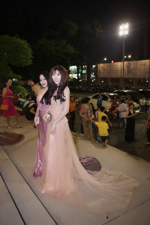 Hoa hậu điện ảnh Thanh Mai, Gương Mặt Sân Khấu Điện Ảnh 2015, Sao Việt