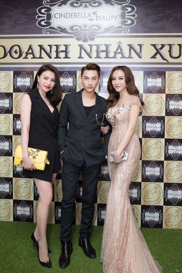 Cinderella beauty, Lễ tôn vinh doanh nhân xuất sắc 2016, Doanh nhân xuất sắc