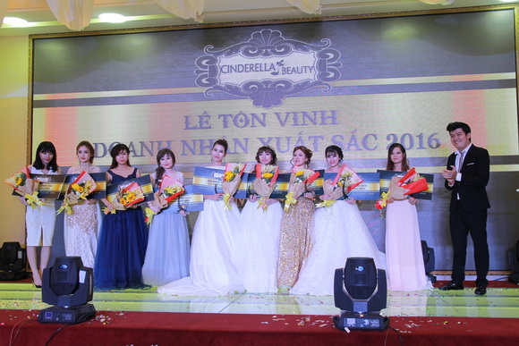 Cinderella beauty, Lễ tôn vinh doanh nhân xuất sắc 2016, Doanh nhân xuất sắc