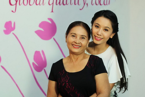 MC Anh Thơ, Mẹ MC Anh Thơ, Sao Việt