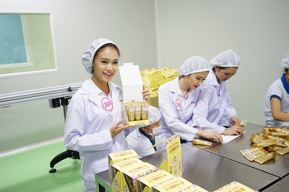 Thí sinh Hoa hậu Việt Nam, Sắc Ngọc Khang, Thí sinh Hoa hậu Việt Nam thăm nhà máy Sắc Ngọc Khang