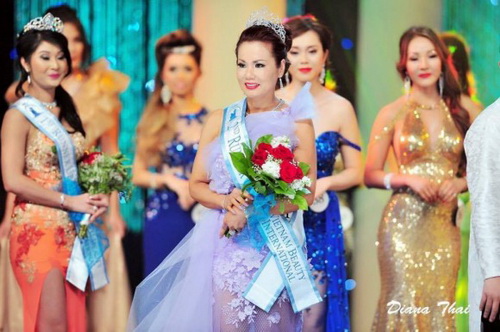 Lisa Trịnh, Á hậu phu nhân Lisa Trịnh, Sao Việt