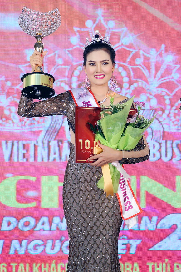 Nữ doanh nhân Kim Thoa, Hoa hậu Thế giới người Việt 2016, Sao Việt