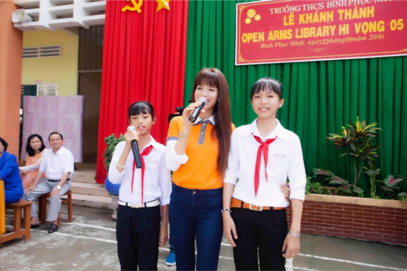 Á hậu Băng Châu, Doanh nhân Lệ Hằng, Thư viện Open Arms, Sao Việt